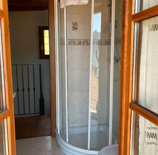 Semesterbostad Casa Alle Fontane *